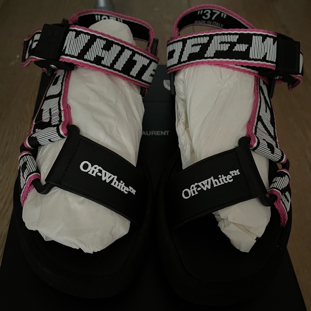 Off-white treck sandals size 37